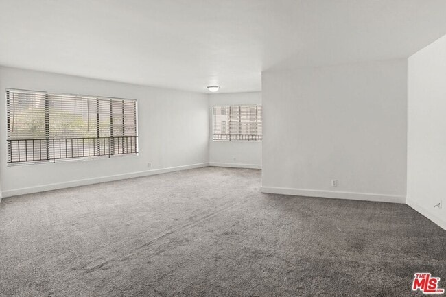 Photo - 10982 Roebling Avenue Unit 423 House