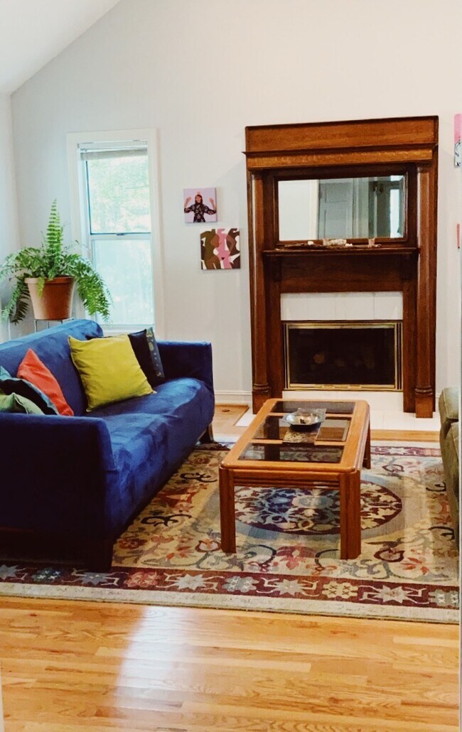 Foto del edificio - 619 Home Avenue SE