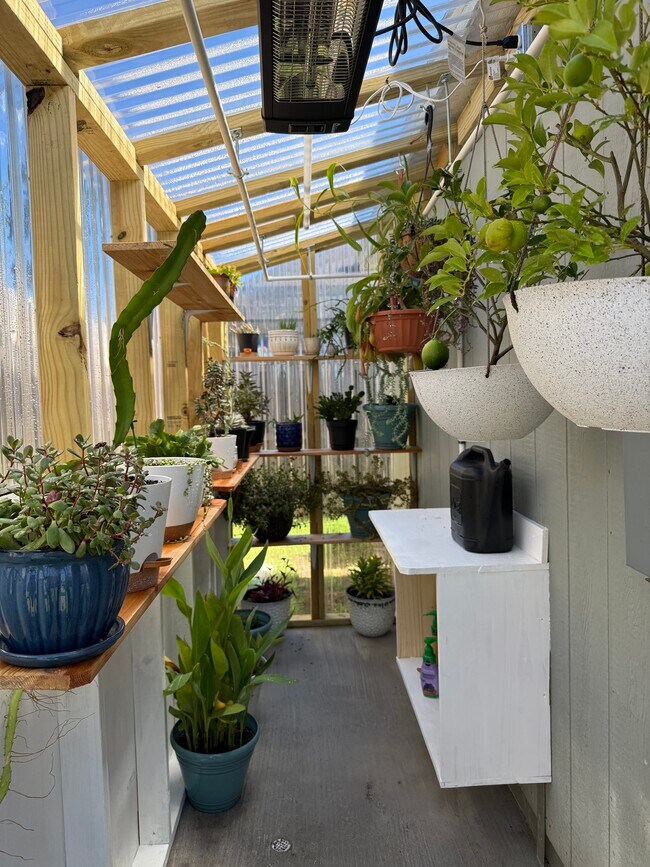 Foto del edificio - 5767 Dunridge Dr