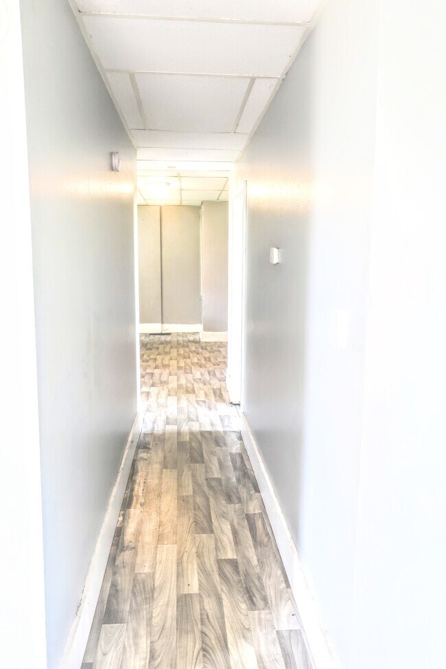 Foto del edificio - 306 E North St