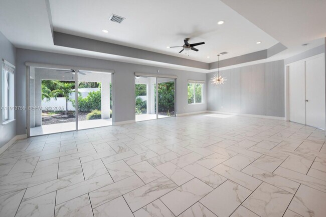 Building Photo - 4920 NE 1st Terrace