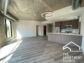 Building Photo - 1118 W Patterson Ave Building Photo - 1118 W Patterson Ave