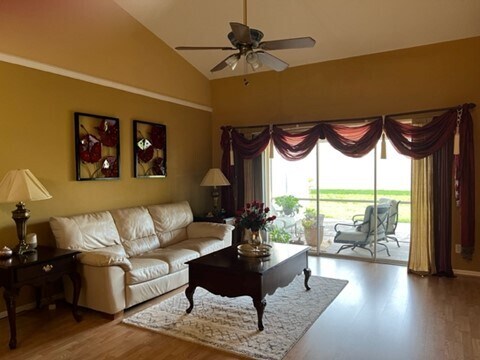 Building Photo - 6123 Thresher Dr