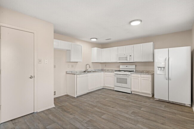 Foto del edificio - 4952 Butte Pl NW