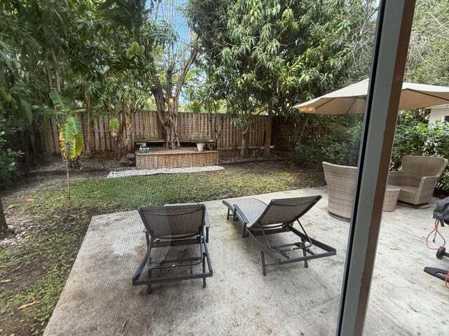 Foto del edificio - 5813 Eagle Cay Ln