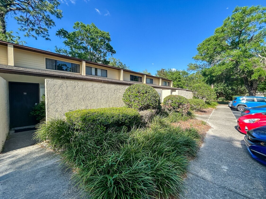 Foto principal - Adorable 2/2 in Grantwood