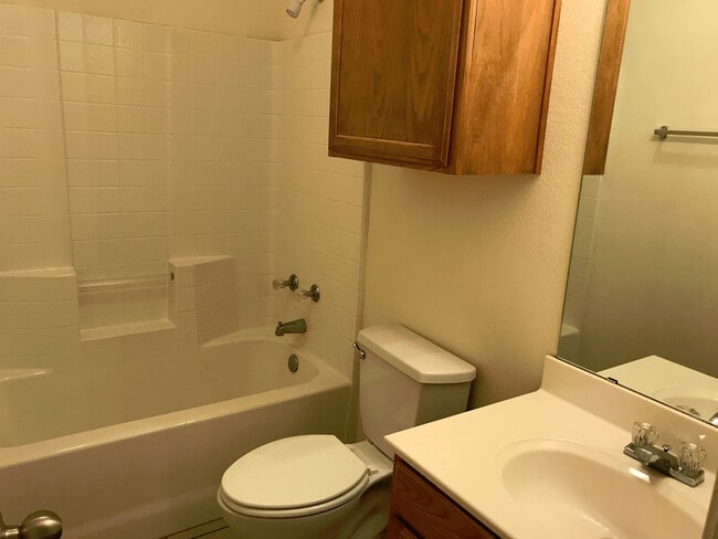 Building Photo - Duplex