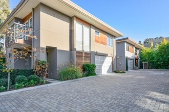 Building Photo - 2088 Channing Ave
