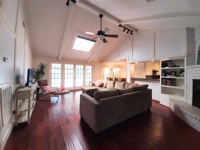 Foto del edificio - 1558 O'Connor Dr