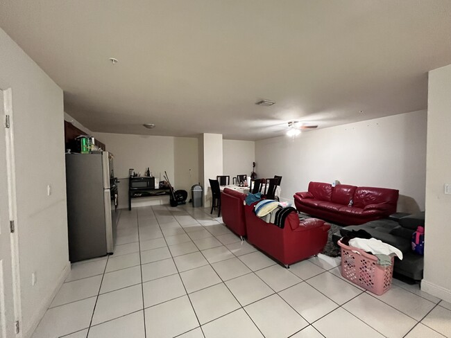 Interior Photo - 145 SW 15th Ave