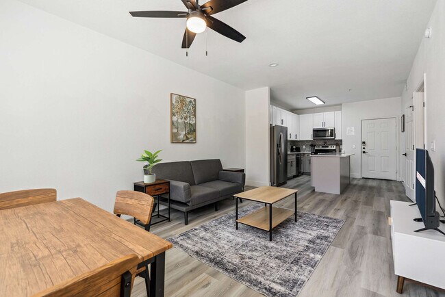 Foto del edificio - 6610 N 93rd Ave