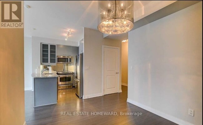 Photo du bâtiment - 18 Yorkville Ave