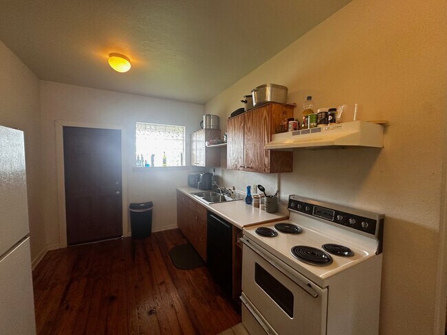 Foto del edificio - 1534 S Gadsden St