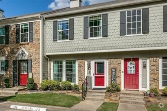 Building Photo - 174 Merlin Way