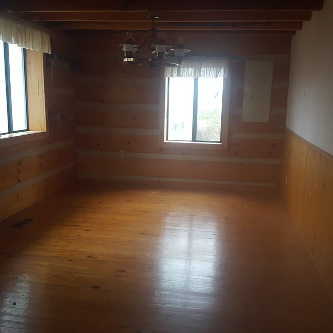 Foto del edificio - 201 Sivley Rd