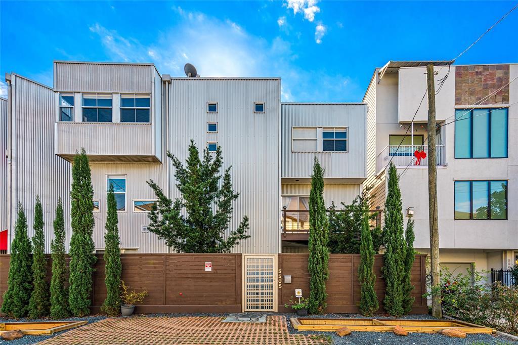 5505 Blossom St, Houston, TX 77007 Condo for Rent in Houston, TX