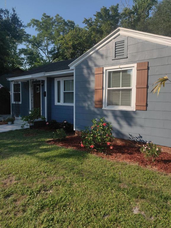 Building Photo - 1527 Charon Rd