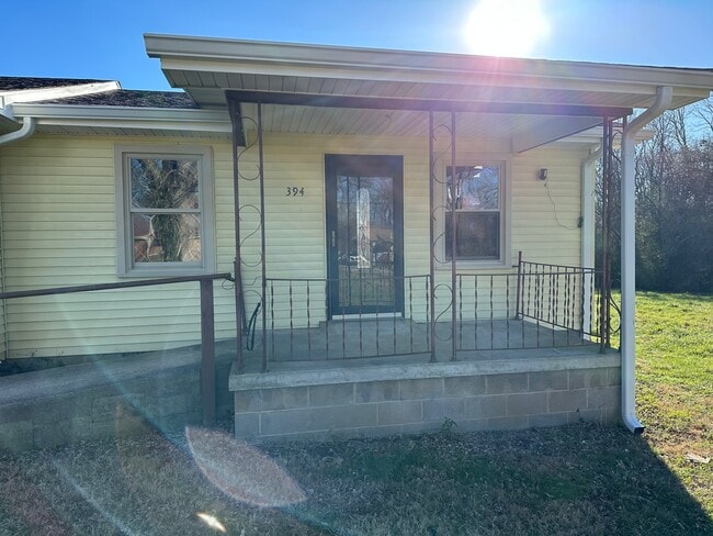Building Photo - 394 Pike Hill Rd