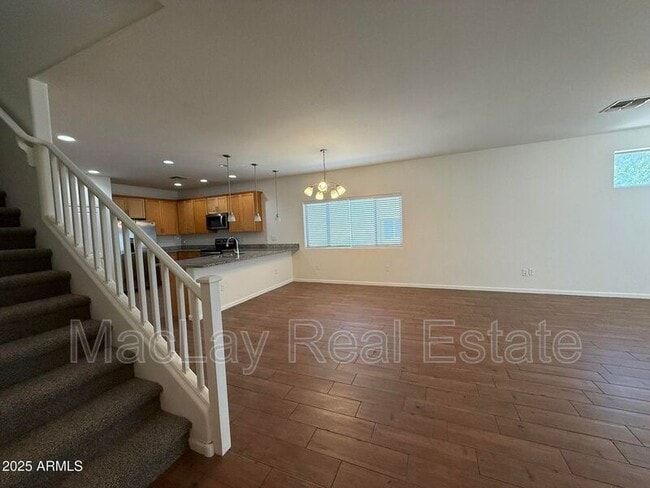 Building Photo - 1738 W Pollack St