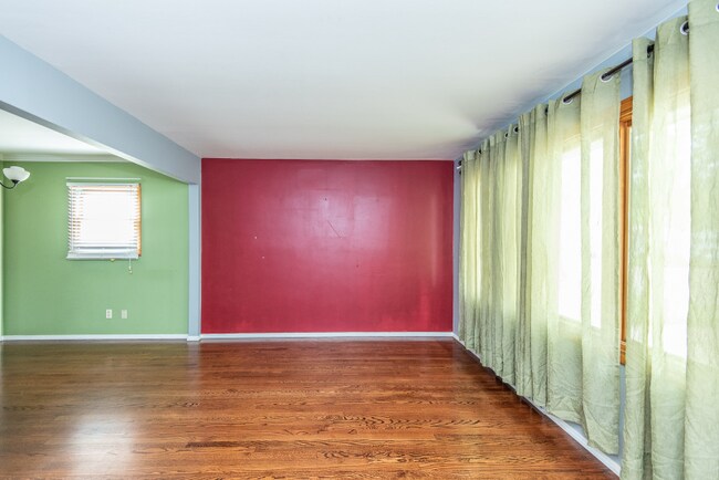 Building Photo - 3945 Crosby Dr