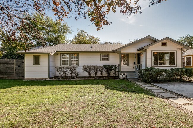 Foto del edificio - BLUE BONNET HILLS 3-BEDROOM