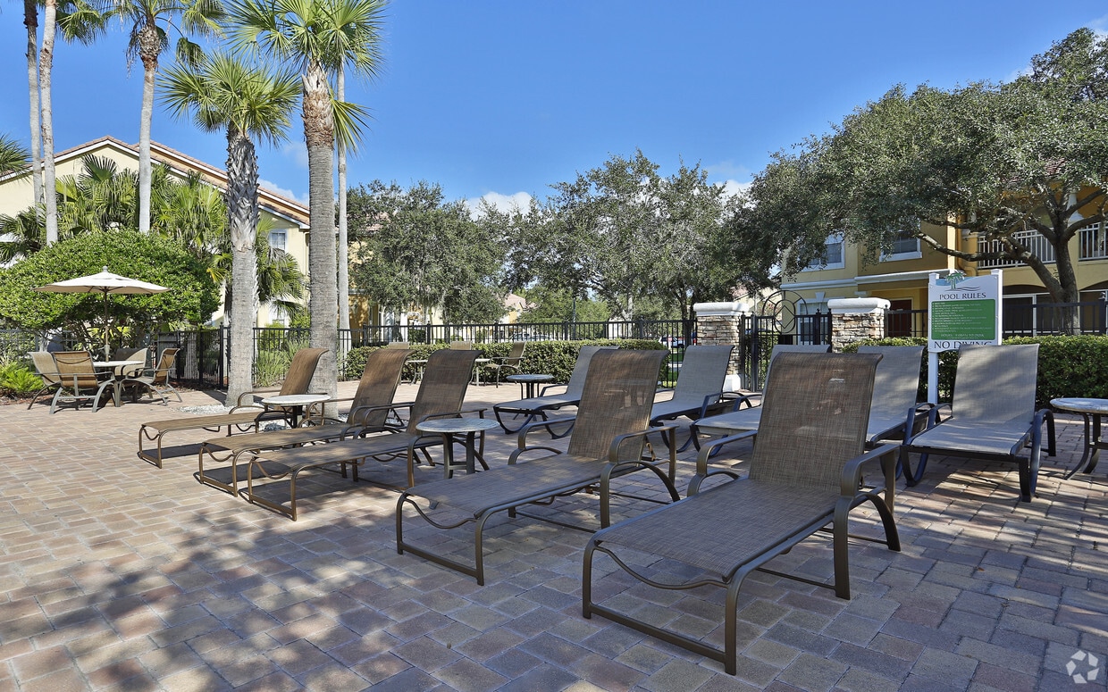 The Parkway at Hunters Creek Apartments Apartments Orlando, FL