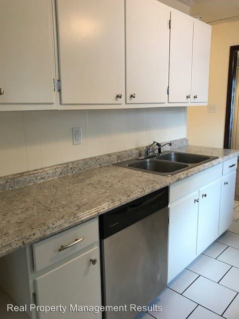 Foto del edificio - 3 br, 1 bath House - 3211 Stratford Road