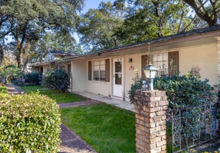 Building Photo - 538 Royce St Building Photo - 538 Royce St