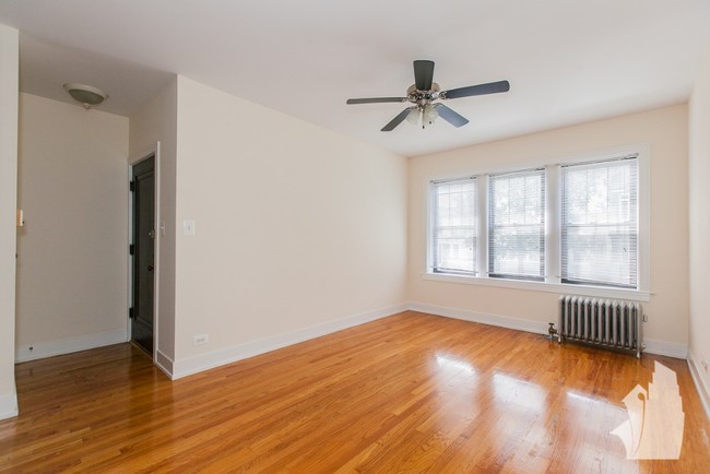 Foto del edificio - 4535 N Leavitt St