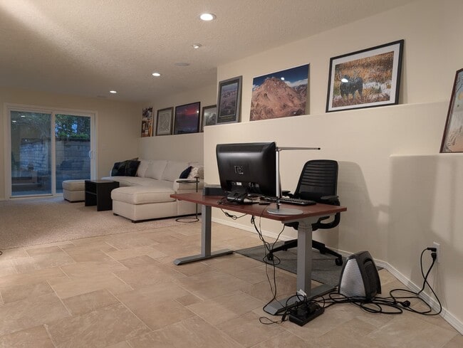 Foto del edificio - 1317 NW Mayfield Rd