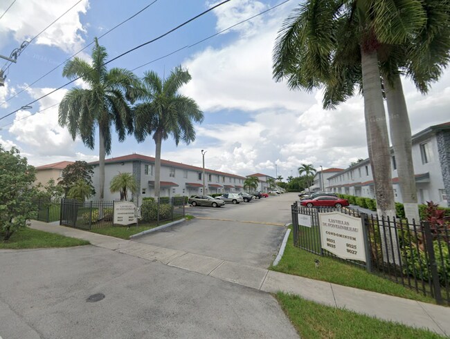 Foto del edificio - 8035 NW 8th St