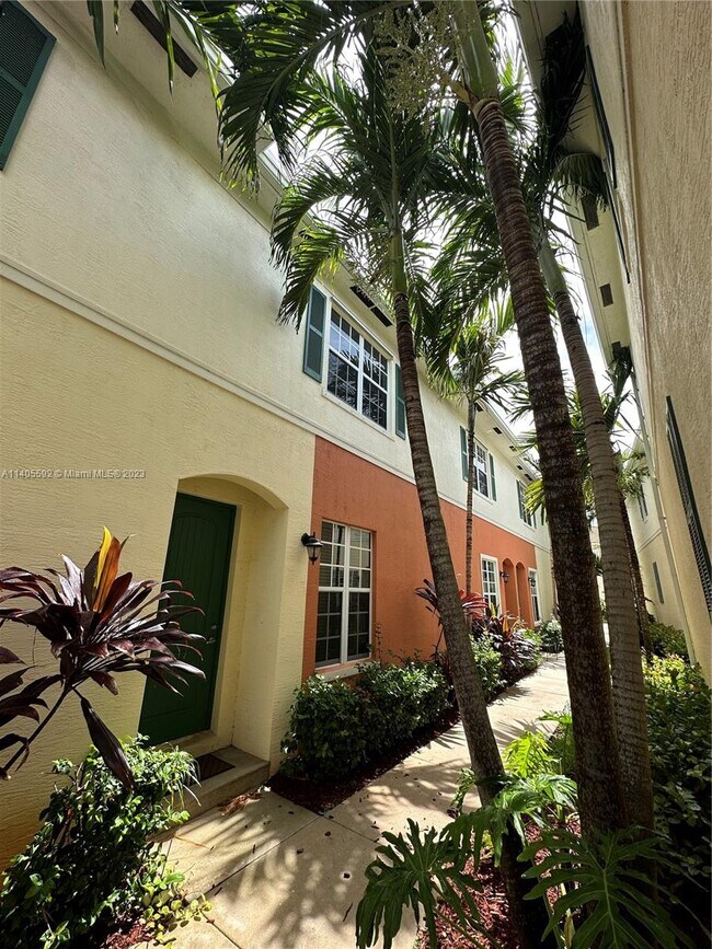 Building Photo - 155 SW 7th Ct