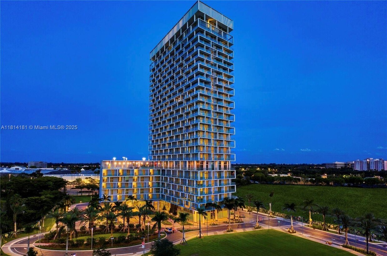 Primary Photo - 2000 Metropica Wy