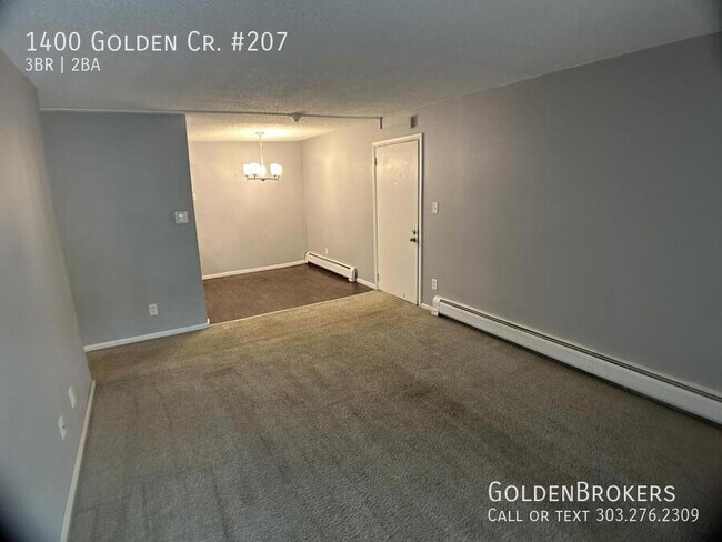 Foto del edificio - 1400 Golden Cir
