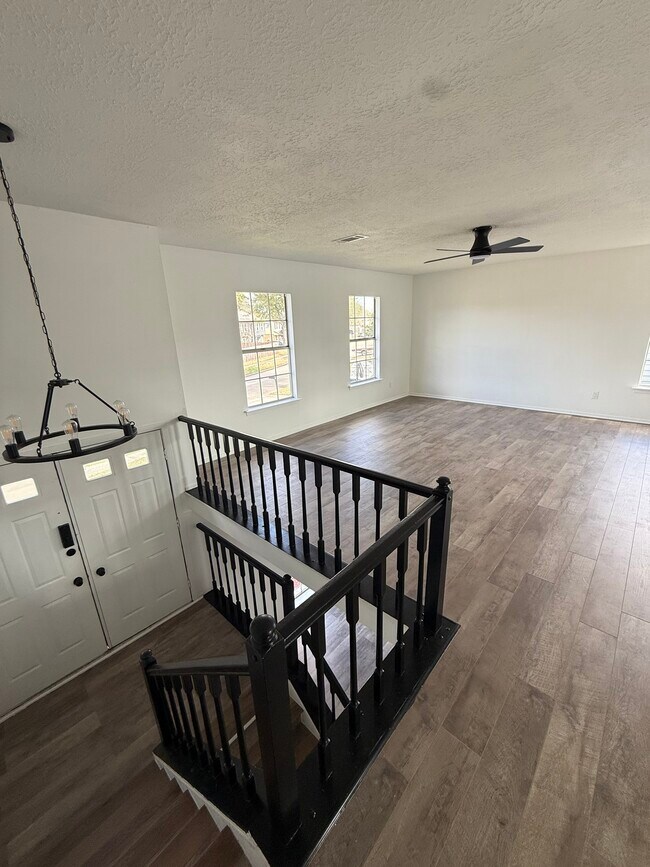 Foto del edificio - 402 Tresvant Dr