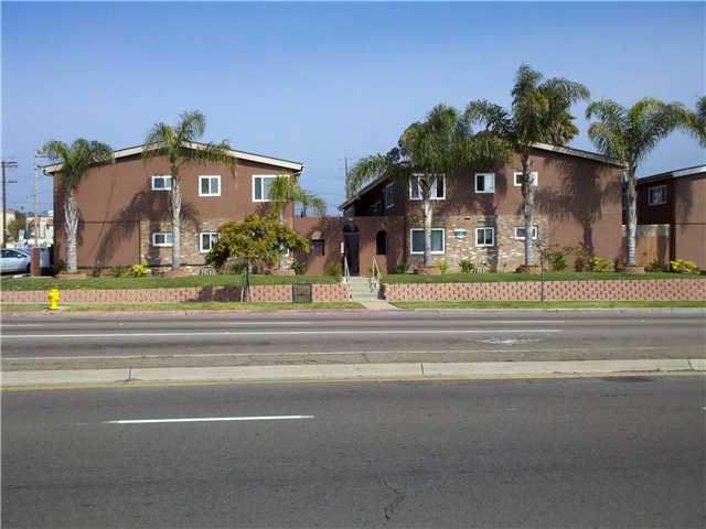 Building Photo - Grand Avenue Apartments