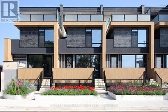 Building Photo - 4 Owen Dr