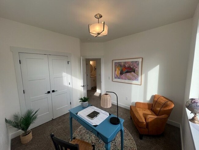 Foto del edificio - BRAND NEW