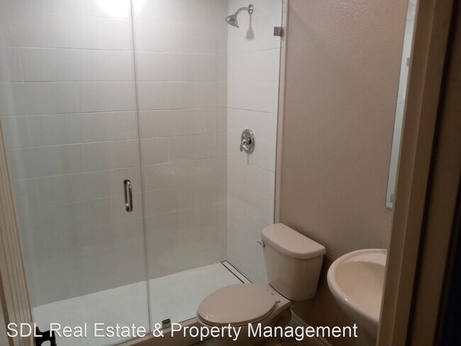 Building Photo - 4 br, 2.5 bath House - 31141 Maverick