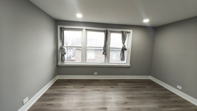 Building Photo - 3013 S Haynes Ct