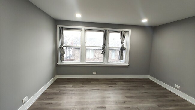 Foto del edificio - 3013 S Haynes Ct