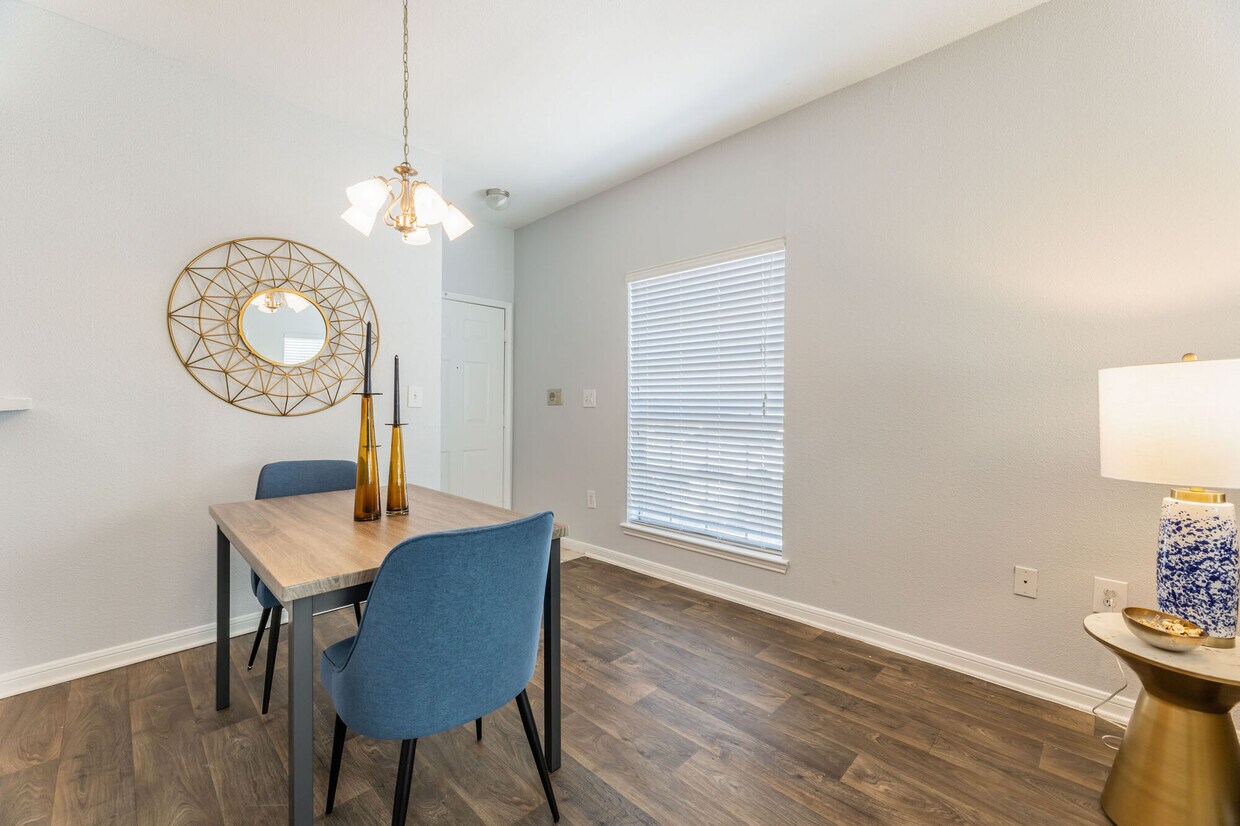 The Gentry Apartments at 8550 Easton Commons Houston, TX