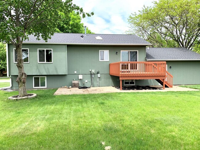 Foto del edificio - 155 Bayberry Ln
