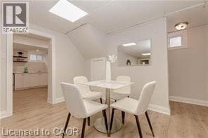 Photo du bâtiment - 128 Clarendon Ave