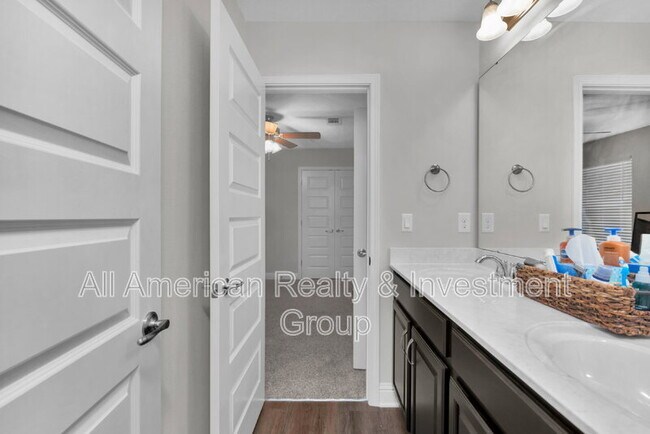 Foto del edificio - 8001 Silver Maple Dr