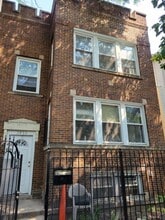 Building Photo - 3056 W Lyndale St