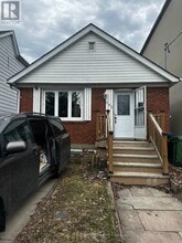 Building Photo - 202 Cedarvale Ave