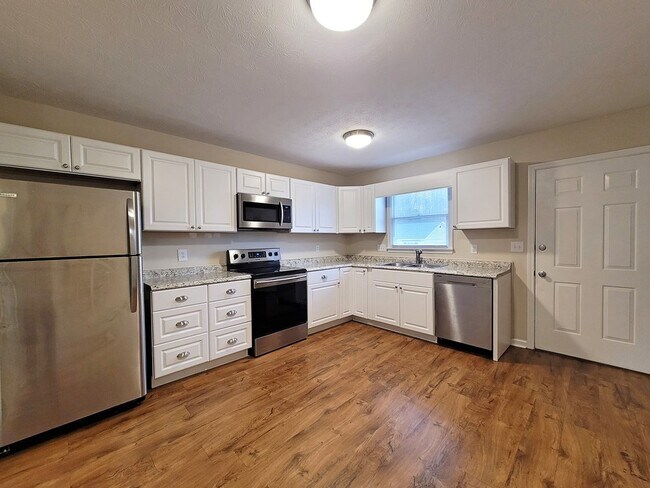 Foto del edificio - 962 Beverly Dr