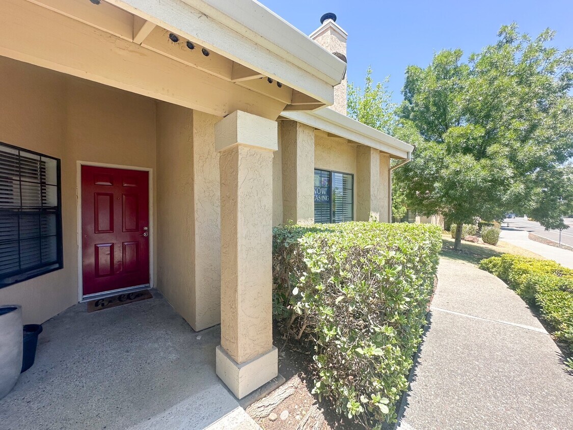 Foto principal - 3539 Bernal Ave