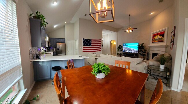 Foto del edificio - 8209 Water Buck Run